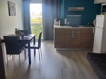 a louer joli studio cabine avec parking privé
