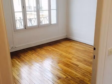 appartement 3 pièces centre reims avec cave et grenier