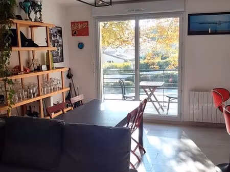 rezé t3 résidence année 2000  balcon  parking sécurisé