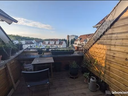 appartement traversant dernier étage avec terrasse rare – quartier gare