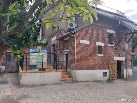 maison dans quartier calme à creil