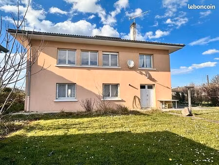 propriété 7 pièces 134 m²