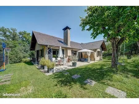 maison 7 pièces 143 m²