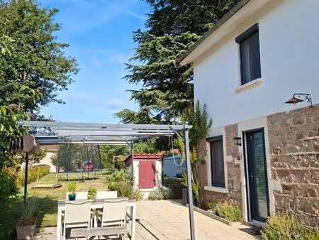 maison familiale renaison