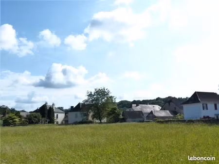 terrain constructible de 1.230m²