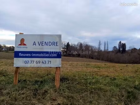 terrain a batir de 2000 m² avec vue pyrenees a viellesegure