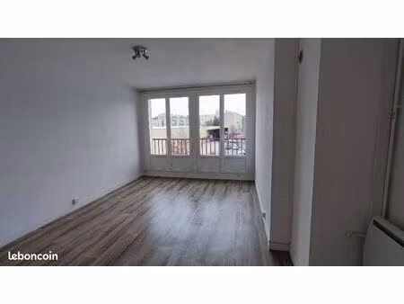 appartement 45 m² libre 1er août 2026