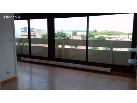 grand studio lumineux 28m² avec garage