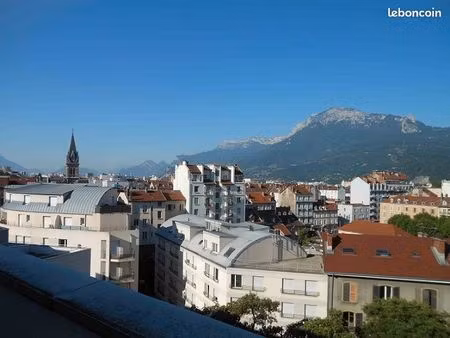 studio 28 m2 - proche gare  champo iut