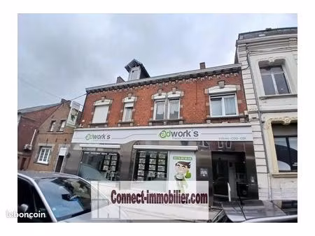 immeuble 4 pièces 250 m²