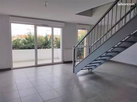 appartement 3 pièces 84 m²
