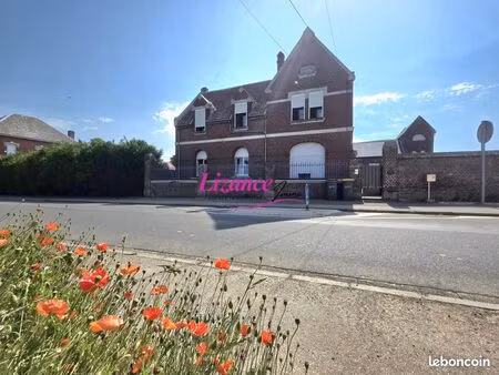 maison 7 pièces 130 m²