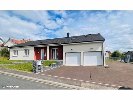 superbe maison contemporaine de plain-pied avec piscine située à lelling