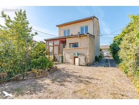 pavillon 5 pièces 93 m²