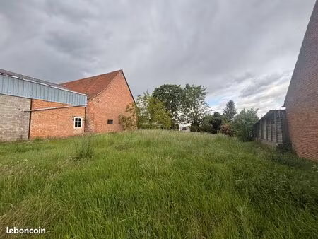 terrain 417 m² hatten