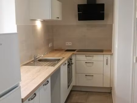 cholet - meublé 59 m² - 748