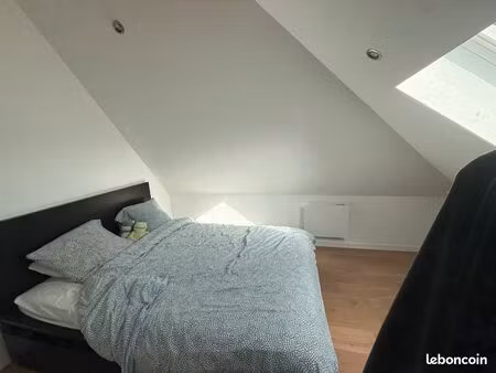 sans frais d’agence t2 meublé 43 m2 refait à neuf à 50 m de la place travot