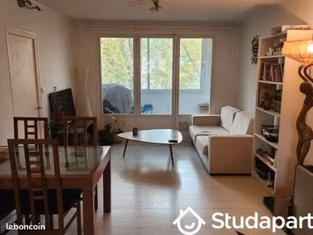 chambre 1 pièce 10 m²