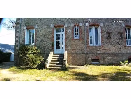 t2dans véritable maison bauloise en pierres