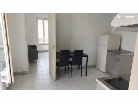 bel appartement 55m² meublé 150m de la gare et 800m comédie