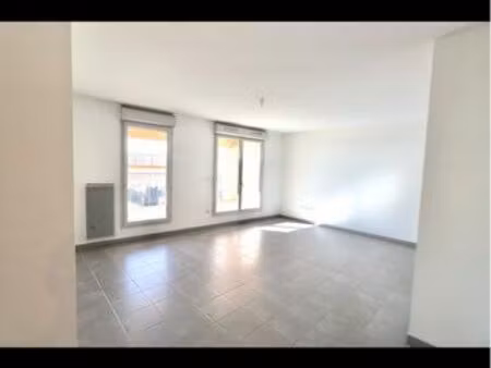 t3 minimes 80 m2+ 25 m2 terrasses