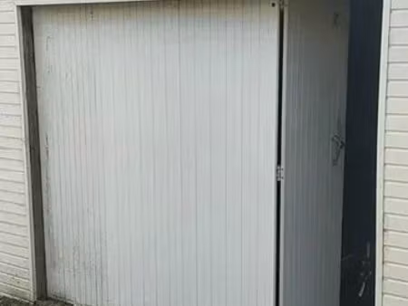 garages / box