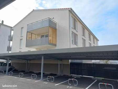 parking 15 m² saint clair du rhone