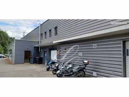 local commercial 1180 m² beaucouzé