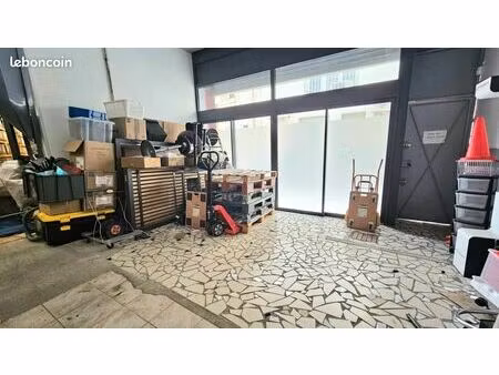 local commercial 400 m²