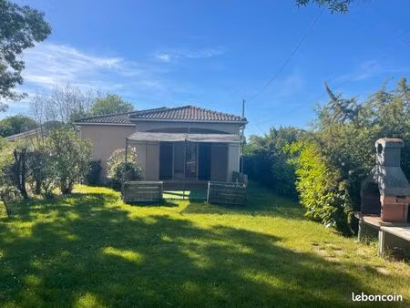 maison familiale au fond d’impasse