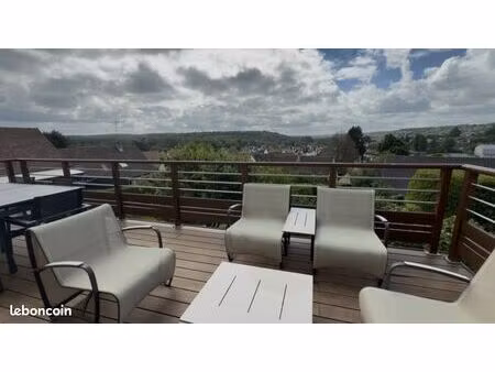 pavillon 8 pièces 159 m²