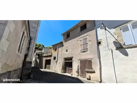 propriété 8 pièces 105 m²