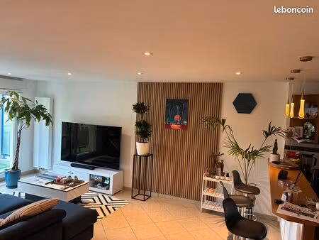 idéal frontalier luxembourgeois – magnifique t3 meublé 82 m² avec grande terrasse plein su