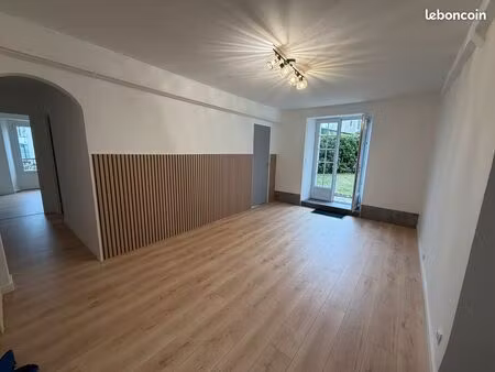 2 chambres  100% rénové  jardin privé  rdv  cave