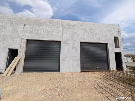 commerce 86 m²