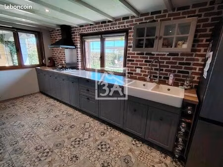 maison 7 pièces 147 m²
