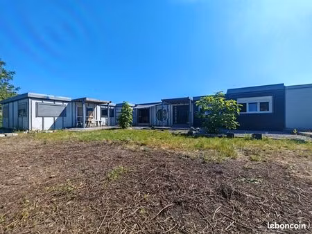 maison 9 pièces 242 m²