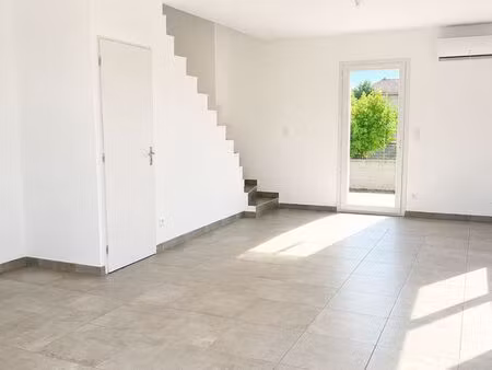 rare : villa moderne 3 chambres r+1 à bassan