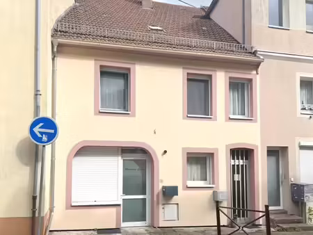 immeuble 2 pièces 151 m²