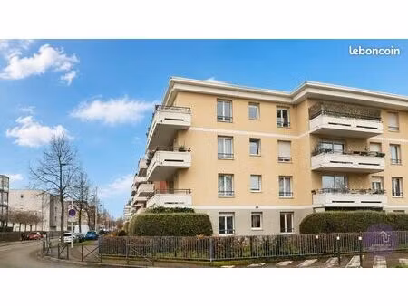 appartement 4 pièces 82 m²