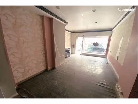 local commercial 47 m2 centre ville