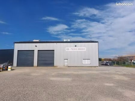atelier équipé d'un pont roulant 5 tonnes et bureaux à noé au sud de toulouse