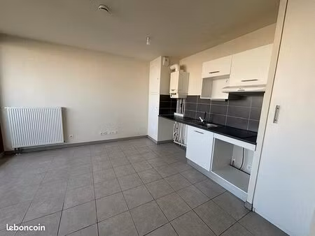 appartement 1 pièce 27 m²