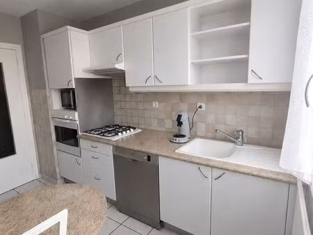 appartement t2/t3 – 51 m² – garage et cave