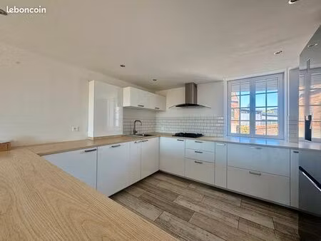 immeuble 6 pièces 180 m²