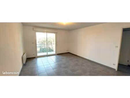 t3 62 m2 (à louer à partir du 15 aout)