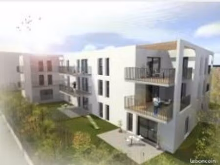 studio 1 pièce 28 m²
