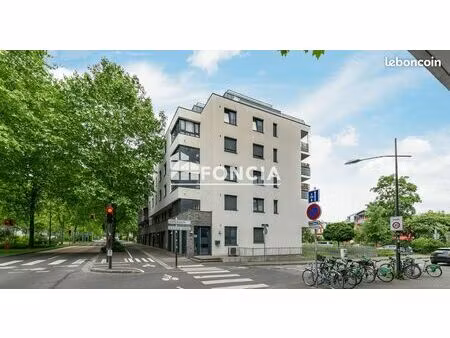 2 pieces idealement place dans une copropriete recente