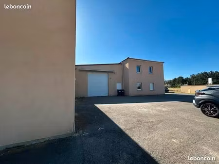 à louer entrepôt avec bureau