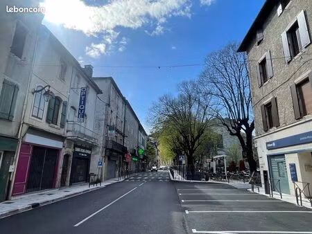 local commercial avec habitation